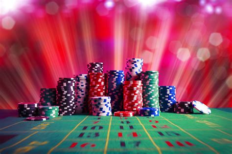 Online casino oyunları baxır.
